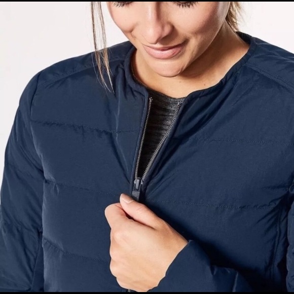 Lululemon just enough puff jacket “inkwell” size 4 - Picture 4 of 8